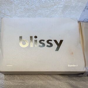 Blissy White Mulberry Silk Standard Pillowcase